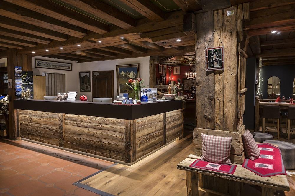 Alpen Resort Zermatt Exterior photo